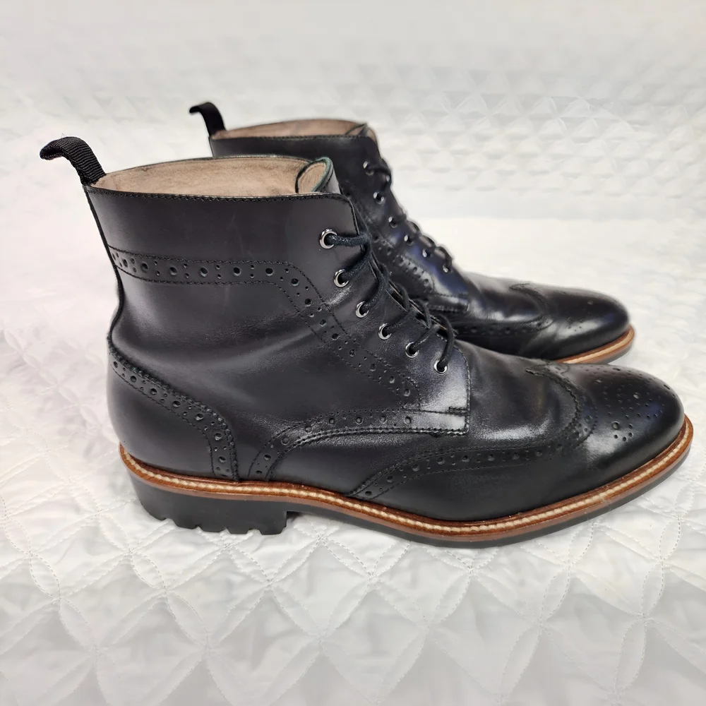 Banana Republic Genuine Italian Leather Black Brogue Wingtip Men's Boots 11.5 M - Picture 2 of 11